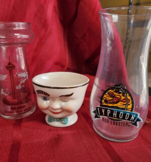 w117- Fresno Restaurant Collectible, vintage glasses - Image 3