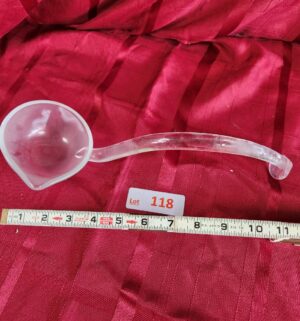 w118- glass laddle