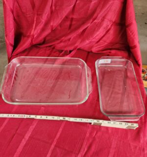 w136- pyrex bakeware