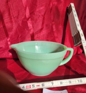 w154- Jadeite Fire King Mixing Bowl