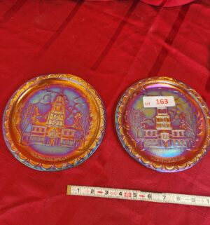 w163- Indiana Glass Independence Hall Commemorative Carnival Glass Plate