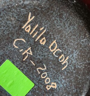 w192- Central America Pottery. Signed by Yalila Dcoh - Image 3