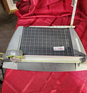 w195- Paper Trimmer