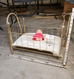 w234- Vintage brass victoria style rocking crib