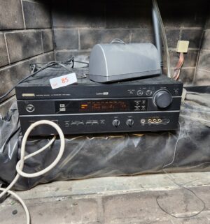 x85- Yamaha Natural Sound AV Receiver HTR-5560 w/ remote