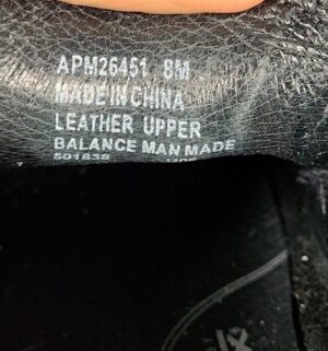 x163- Mens Shoes Size 8 - Image 4
