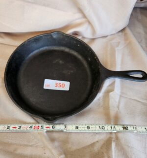 x350- Lodge Cast Iron Skillet