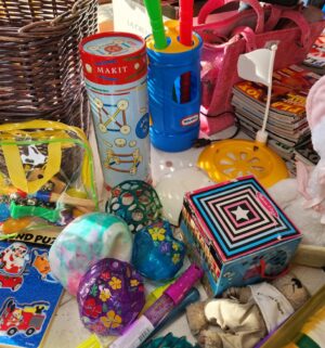 x422- collection of kids toys - Image 3