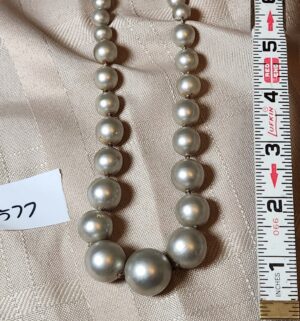 x577- Vintage Beaded Necklace