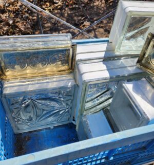 y1- Vintage mis-match glass blocks. No wagon - Image 4