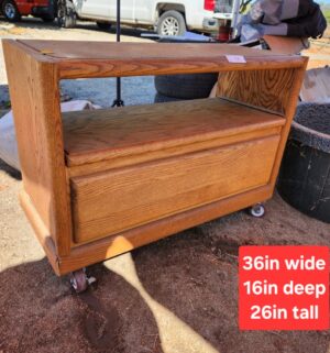 y13- Rolling table w/ drawer. No back