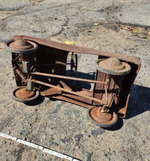y57- Antique Murray Fire Chief flat front pedal car. - Image 4