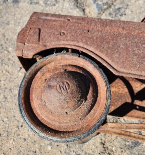 y57- Antique Murray Fire Chief flat front pedal car. - Image 6