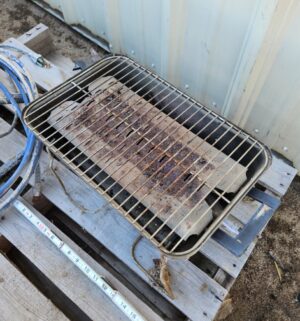 y78- table top bbq - Image 2