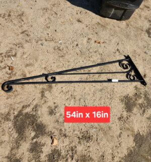 y81- vintage metal scroll bracket