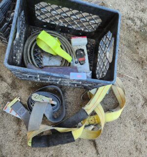 y86- straps misc items in crate - Image 1