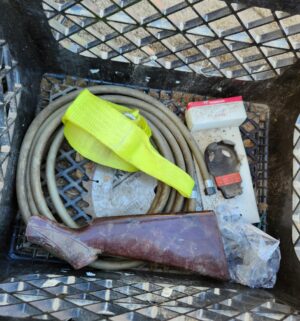 y86- straps misc items in crate - Image 3
