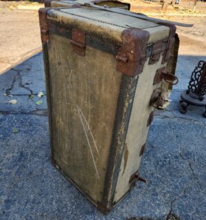 y118- antique luxury wardrobe steamer trunk. Very heavy signs of wear - Image 5