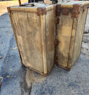 y118- antique luxury wardrobe steamer trunk. Very heavy signs of wear - Image 6
