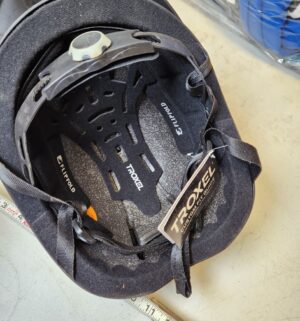 y141- Troxel Size XL helmet - Image 3