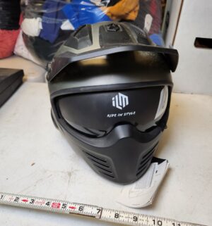 y142- ILM Size XL helmet - Image 2
