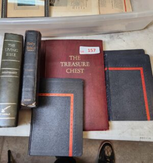 y157- bibles, books - Image 1