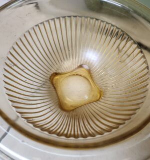 y160- golden glow depression glass mixing bowl set - Image 3