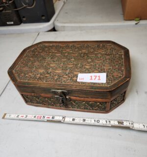 y171- decorative box - Image 1