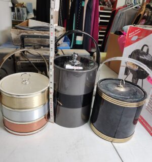 y193- vintage ice buckets - Image 2