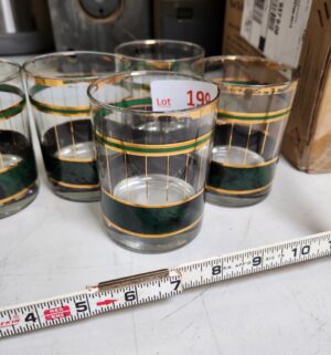 y199- vintage lowball glasses with a green and gold design - Image 2