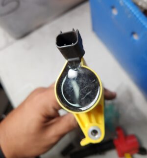 y206- ignition coils. Appear to be un-used - Image 3