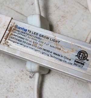 y221- Barrha T8 LED Grow Lights - Image 3