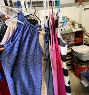y247- Designer Dressers many w/ tags size 10-14 - Image 6