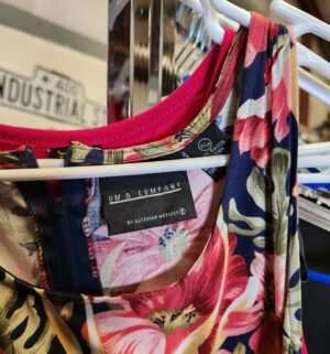 y247- Designer Dressers many w/ tags size 10-14 - Image 8