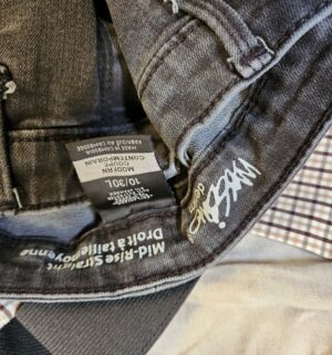 y249- mens pants size L to XL - Image 3