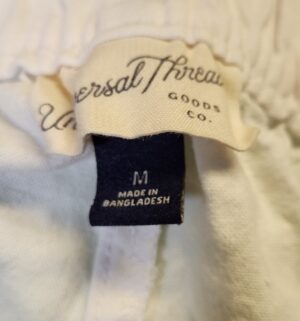 y255- womens clothing size medium - Image 4