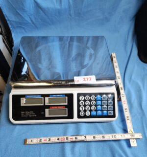 y277- Large Scale. No batteries - Image 1