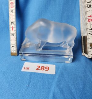 y289- Lalique crystal bull figurine - Image 2