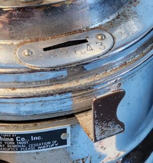 y294- 1940s Ford Gumball Machine - Image 4