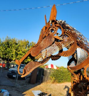 y299- Stunning Metal Sculpture of a Horse. Locally Made in Fresno. FREE Crane DELIVERY to Fresno/Clovis Area. Cart is not included. - Image 7