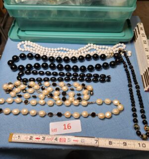 z16- vintage bead necklaces