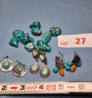 z27- collection of turquoise items