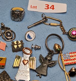 z34- Vintage Pin Collection - Image 4