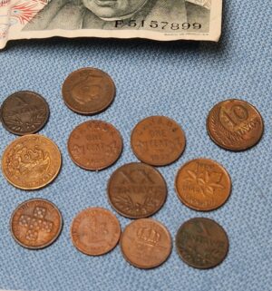 z37- Foreign Currency Collection - Image 3