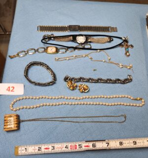 z42- vintage jewelry collection