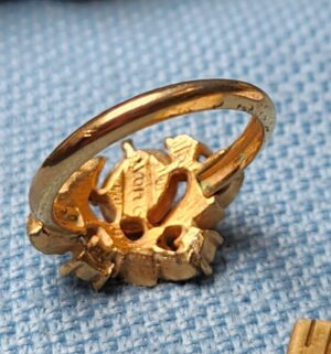 z55- Avon Fire Flower ring with a fire opal stone - Image 3