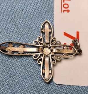 z79- vintage sterling silver and marcasite cross pendant - Image 3
