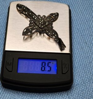 z79- vintage sterling silver and marcasite cross pendant - Image 4