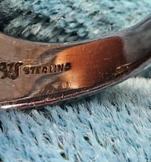 z83- Antique Sterling Silver Ring - Image 4