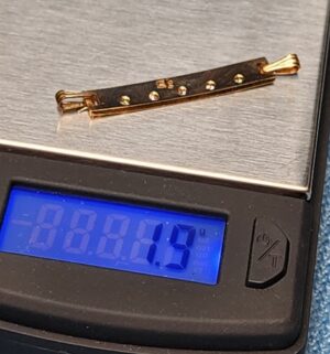 z100- 10k gold ruler with diamond accents. Chain is gold plated - Image 4